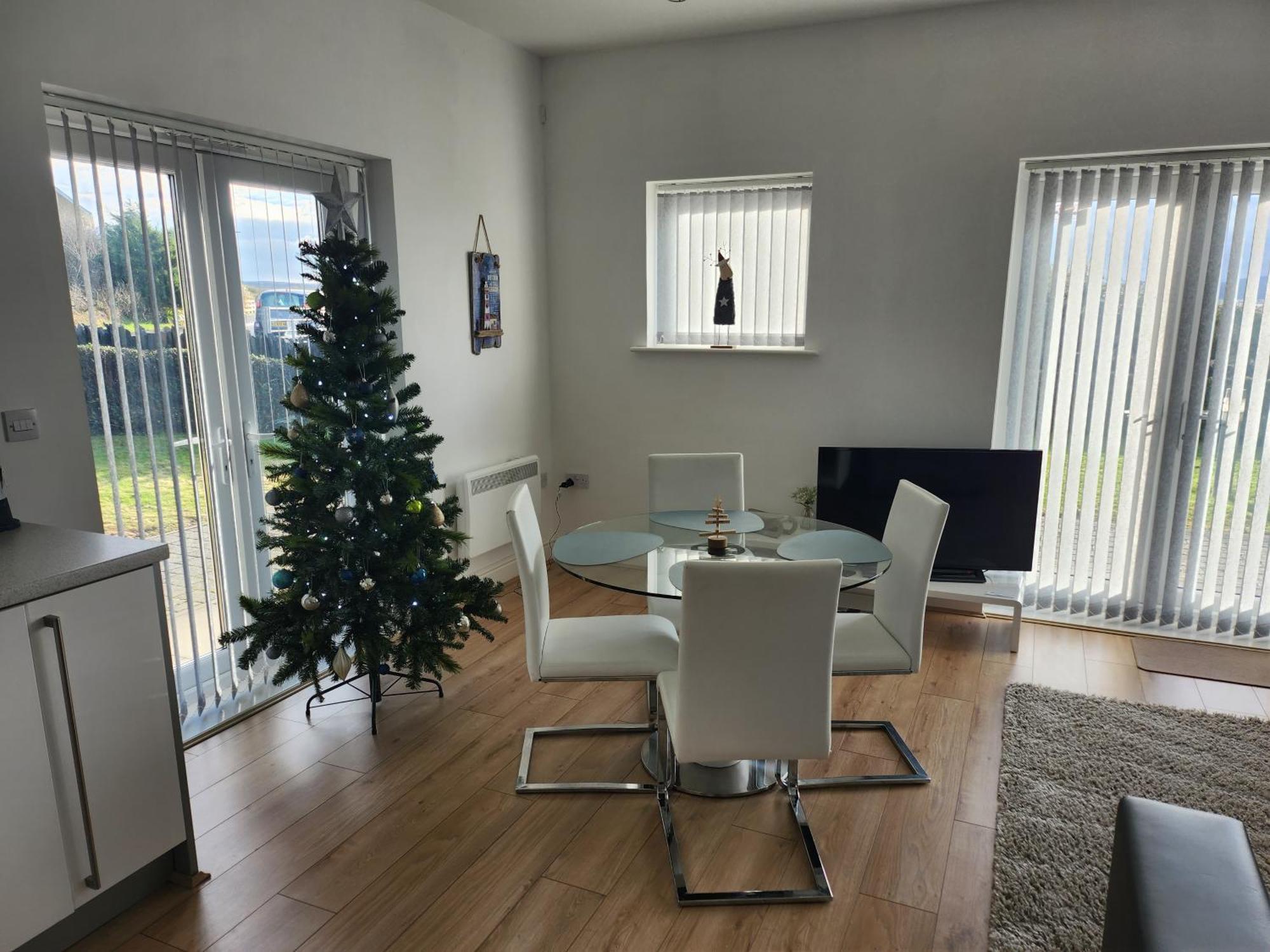 Coastal Apartment With Beach On Your Doorstep! Llanelli Buitenkant foto